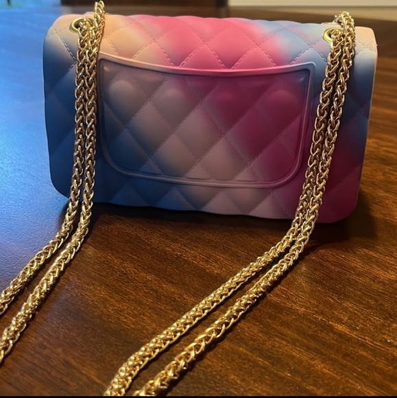 BRAND NEW ABSOLUTELY STUNNING  BRIGHT SHOWSTOPPER 👛 BARBIECORE BAG - Picture 5 of 10